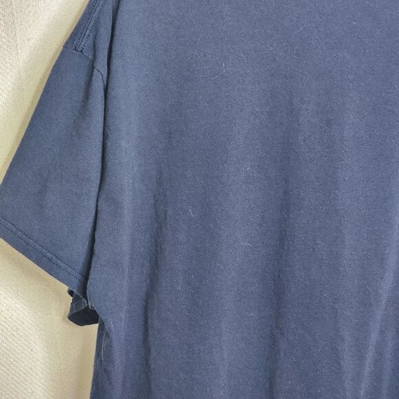 Gildan Heavy Cotton Navy Blue Respect the Leaf with Red Maple Leaf Motif Tee XL - Picture 11 of 16